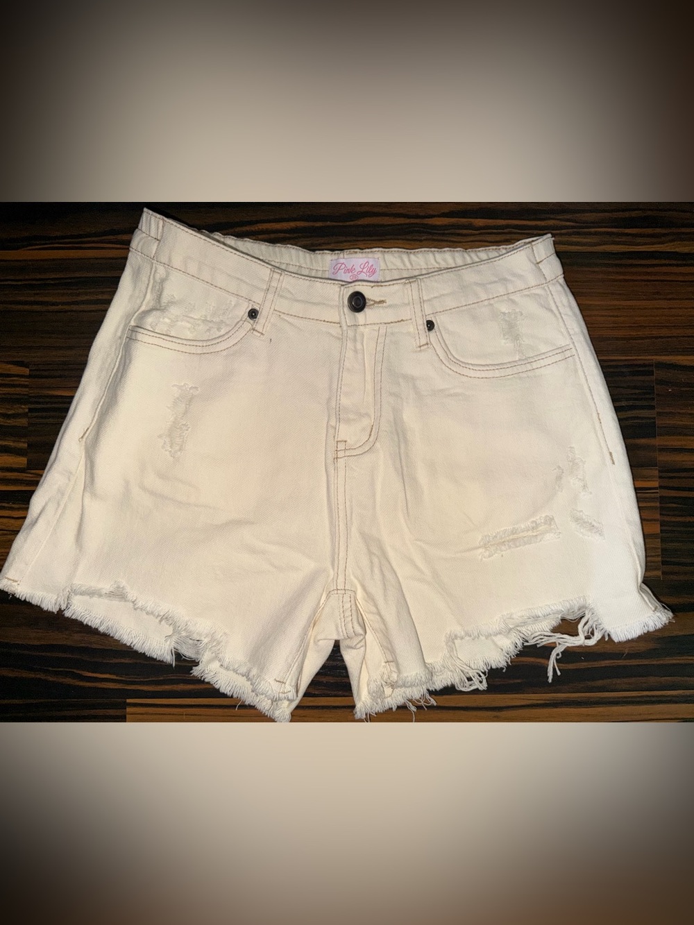 Pink Lily Shorts – Size 28
